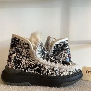 MOU- FW421000C- Eskimo Jogger